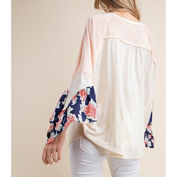 017 Boho Floral Print Bell Sleeve Loose Fit Top - Picture 3 of 5